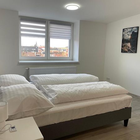 Apartmantt Cheb Buitenkant foto