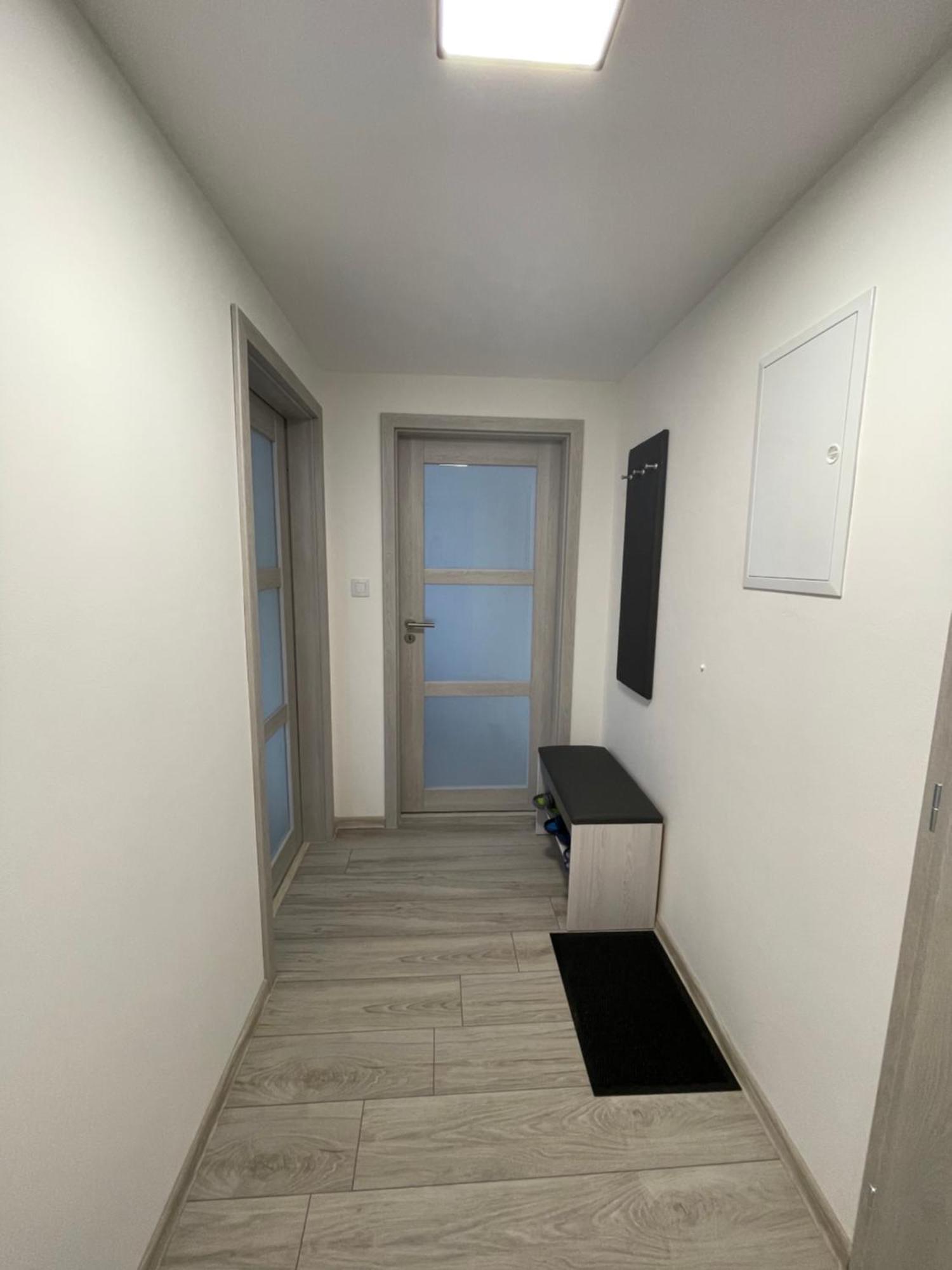 Apartmantt Cheb Buitenkant foto